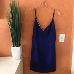 ARC & CO | v neck mini dress